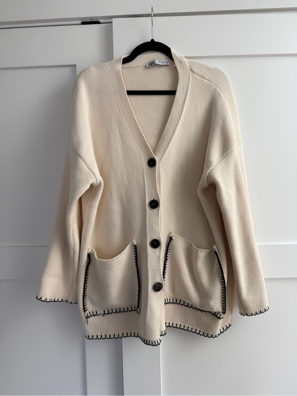 ZARA Cream Button-Front Knit Cardigan with Contrast Trim